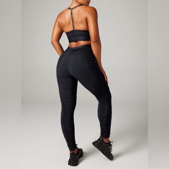 Savage X Fenty Black Ruche Hour High-Wasted Mesh Legging Pant Size Small Nwt - Picture 2 of 8